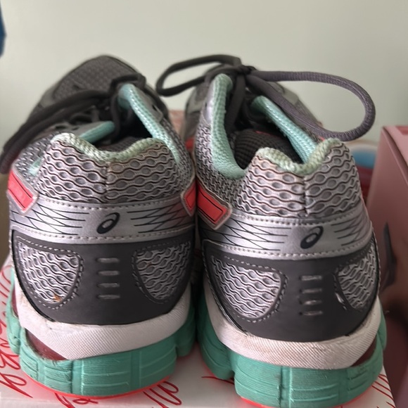 Gently worn ASICS Gel Flux 2 - Picture 4 of 6